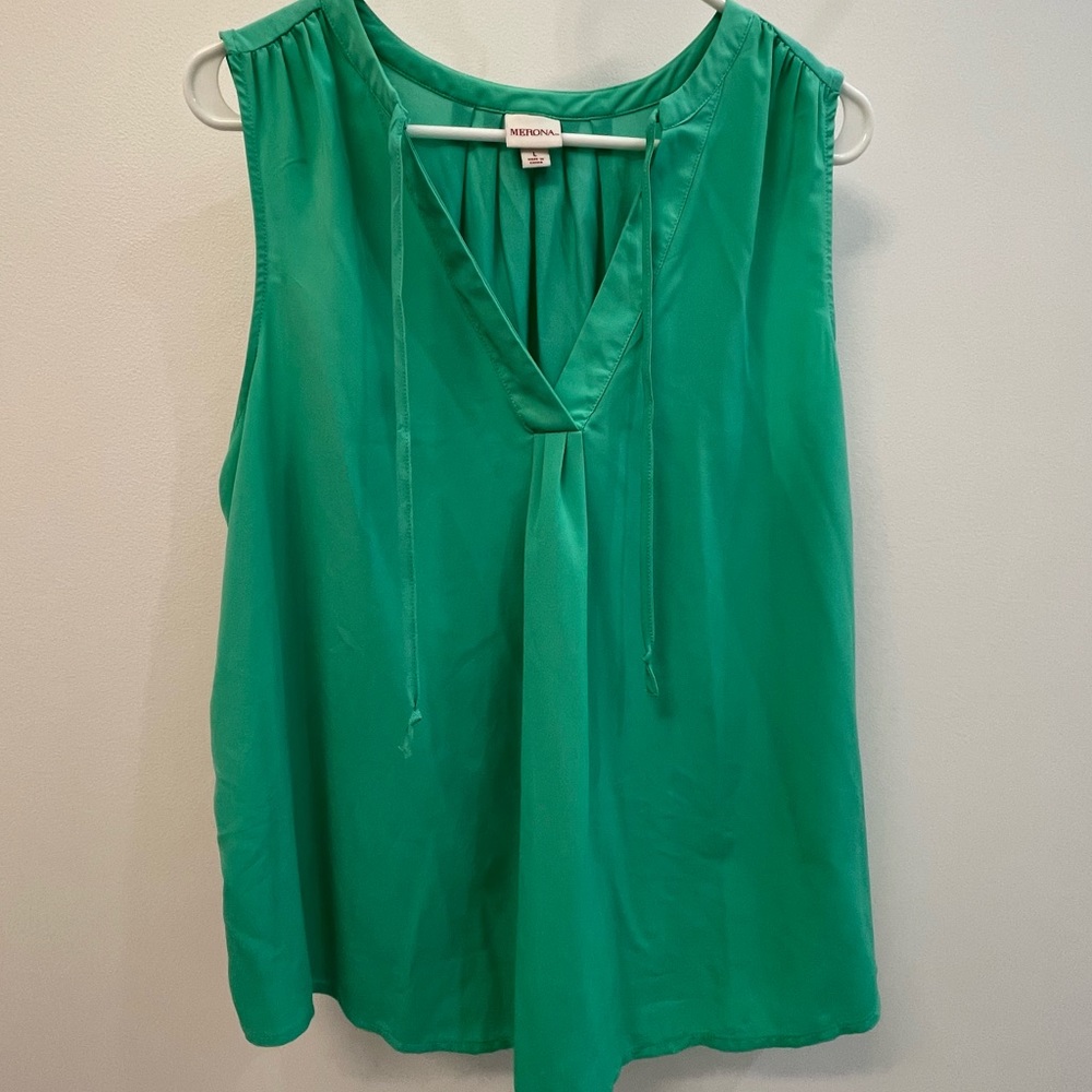 Merona by Target Women’s Mixed Media Blouse. Size Large. EUC.